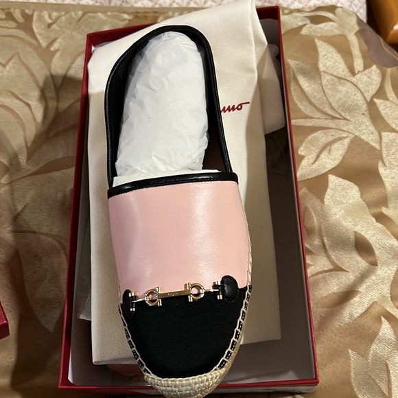 Brand new Salvatore Ferragamo Kim 2 Pink Espadrilles Host Pick - Picture 2 of 7